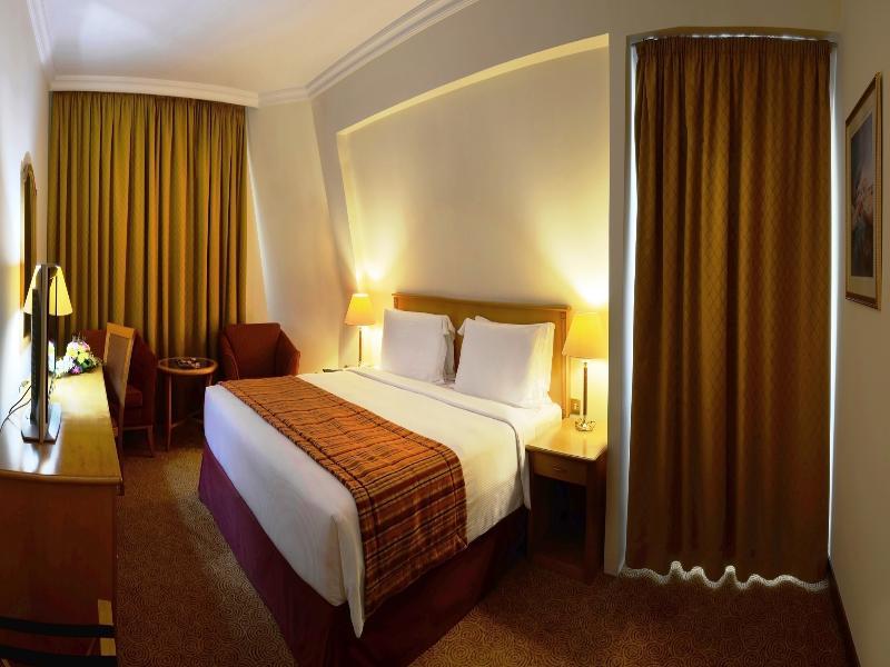 Swiss-Belhotel Şarja Dış mekan fotoğraf