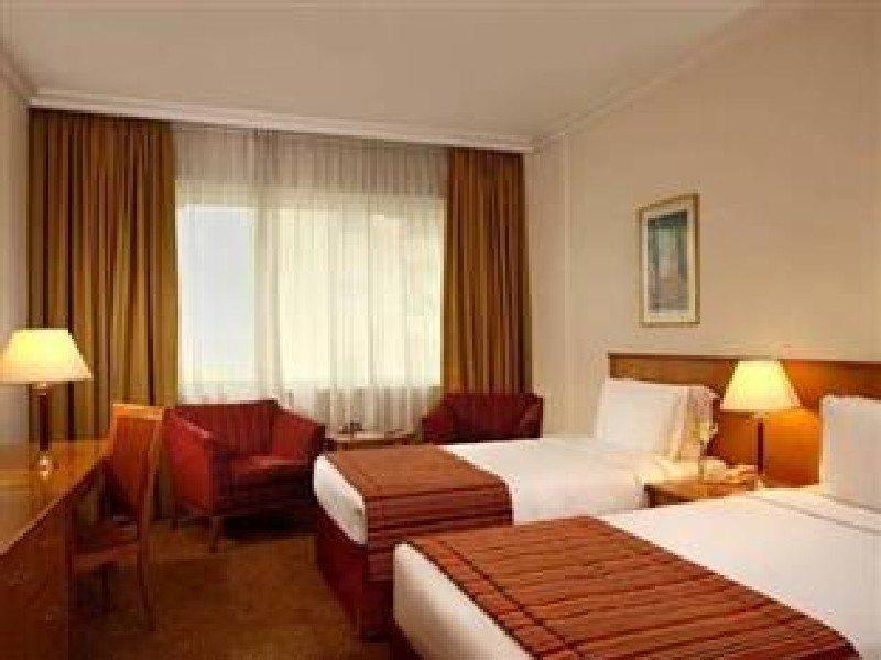 Swiss-Belhotel Şarja Dış mekan fotoğraf