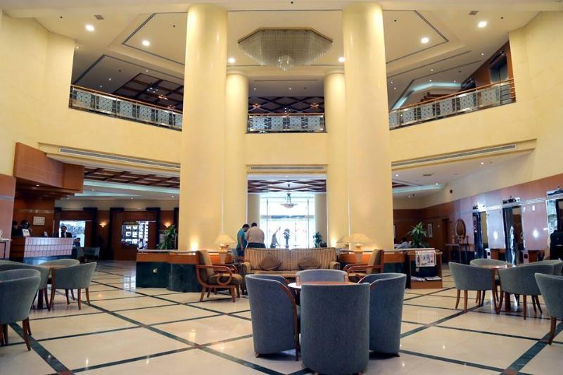 Swiss-Belhotel Şarja Dış mekan fotoğraf