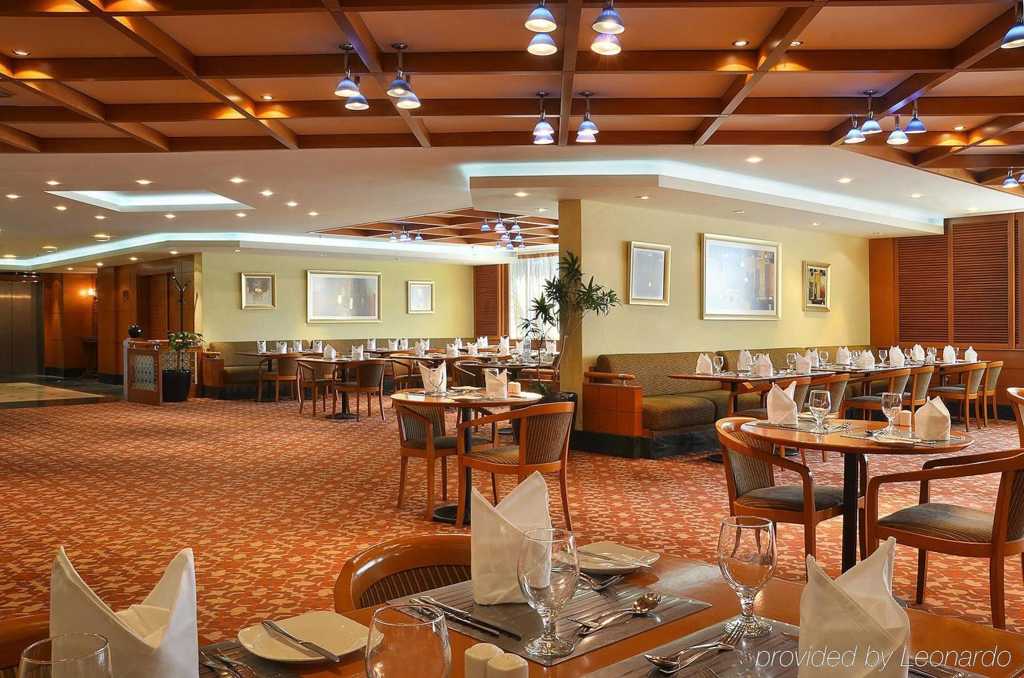 Swiss-Belhotel Şarja Dış mekan fotoğraf