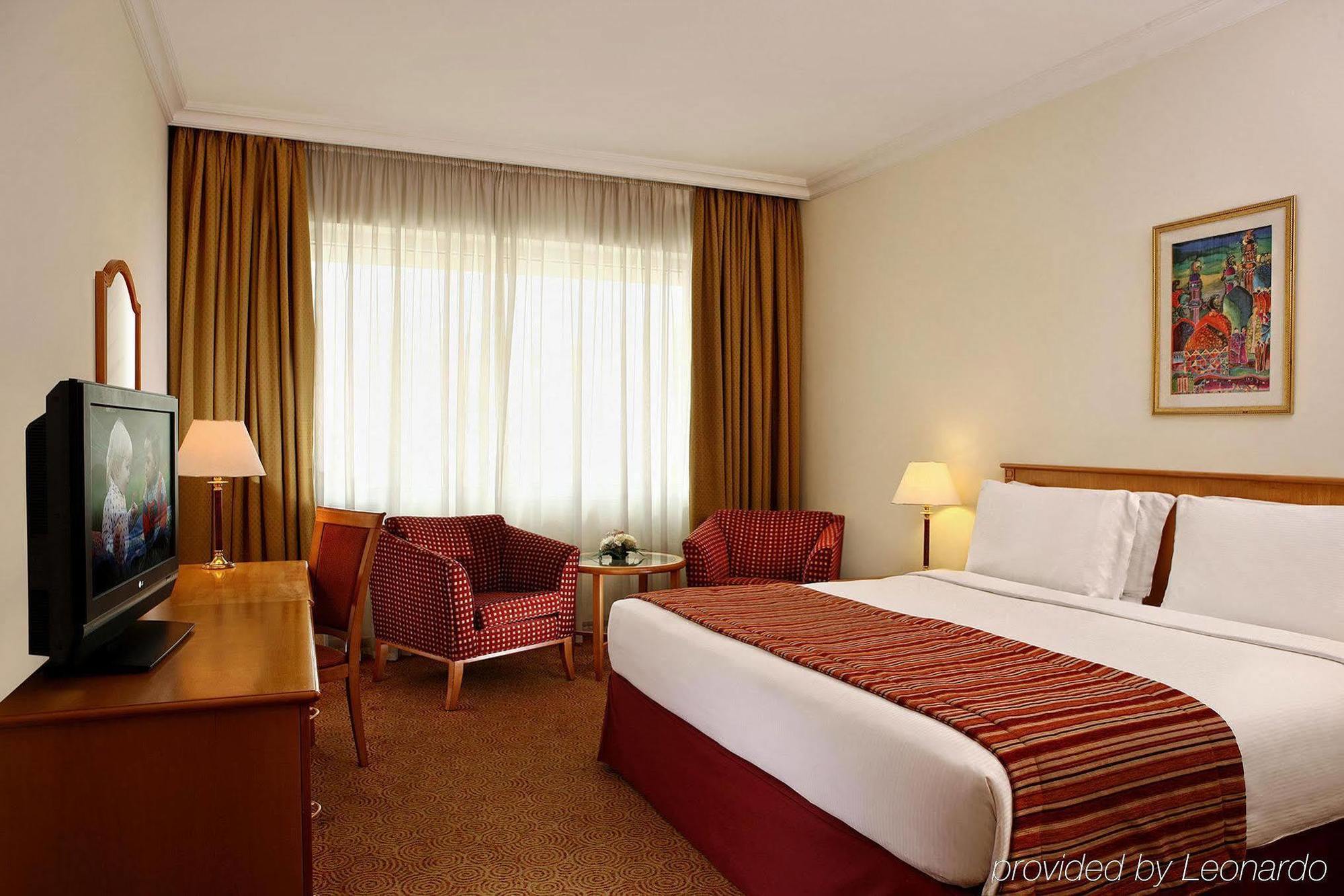 Swiss-Belhotel Şarja Dış mekan fotoğraf